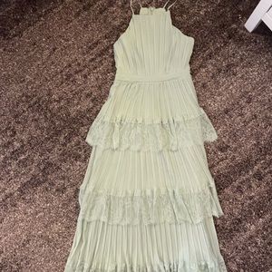 Lulu's Came For Cocktails Sage Green Pleated Tiered Lace Maxi Dress (Like New)